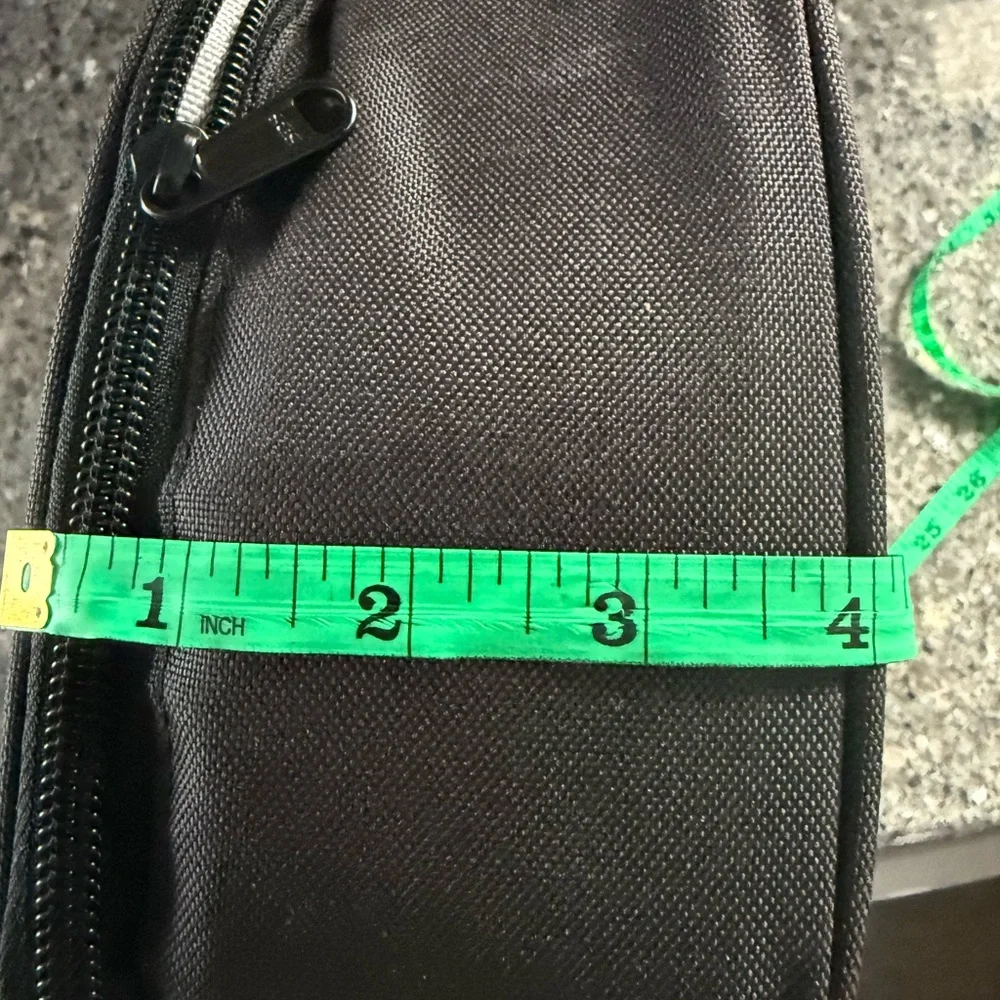 Buc-ee's Black Travel insulated lunch bag. Back2School